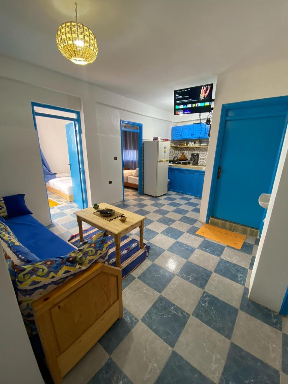 TV and multimedia, Kitchen or kitchenette, Living room, Dining area