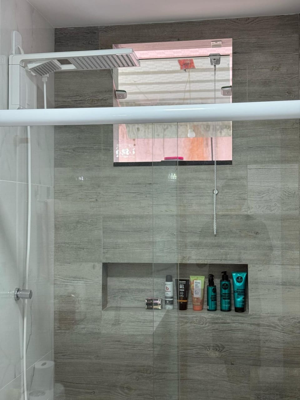 Bathroom, towels