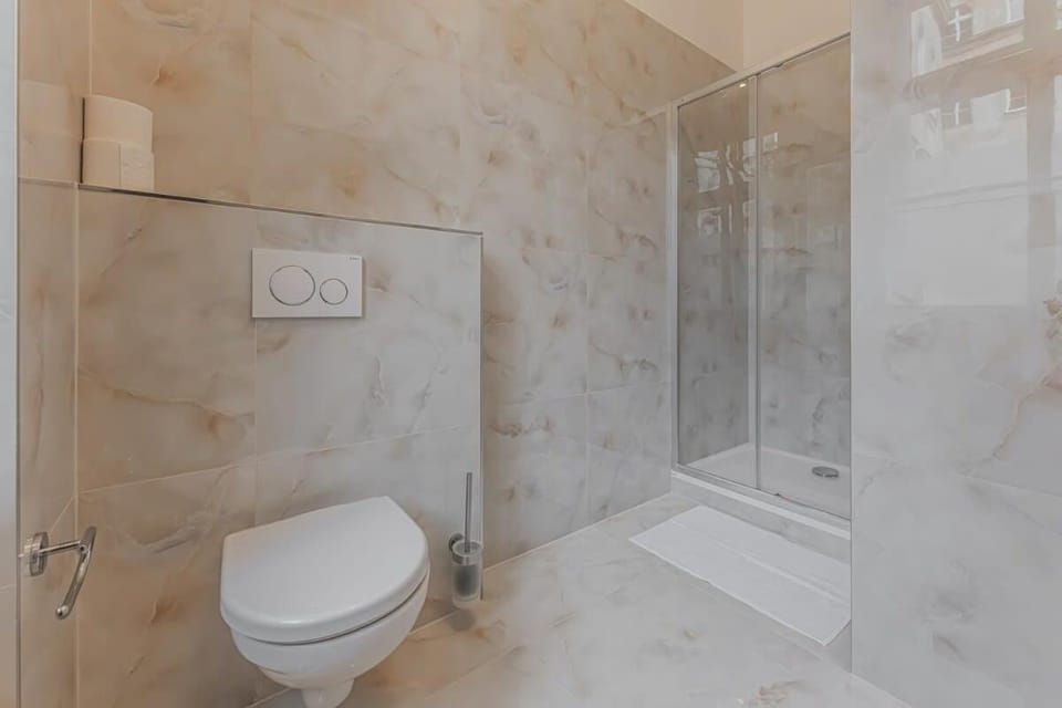 Prague Old Town Walkable Flat,Kitchen, new bathroom Apartment in Prague