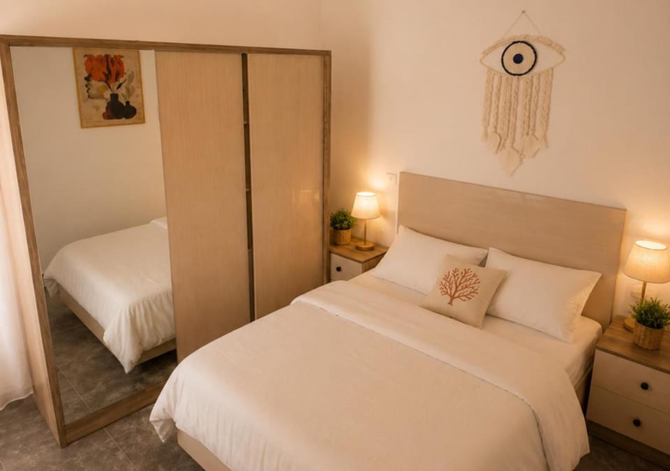 Bed, Bedroom, wardrobe