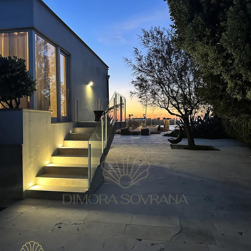 Patio, Natural landscape, View (from property/room), Balcony/Terrace