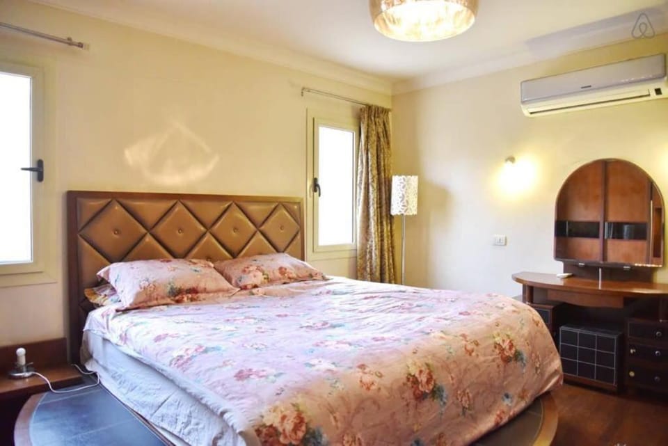 شيراتون المطار الملتقي العربي Apartment in New Cairo City