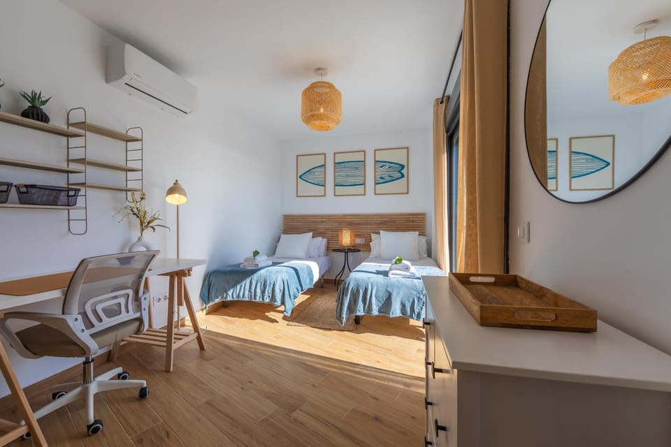 Ático en centro - terrazas, vistas y home office Apartment in Tarifa