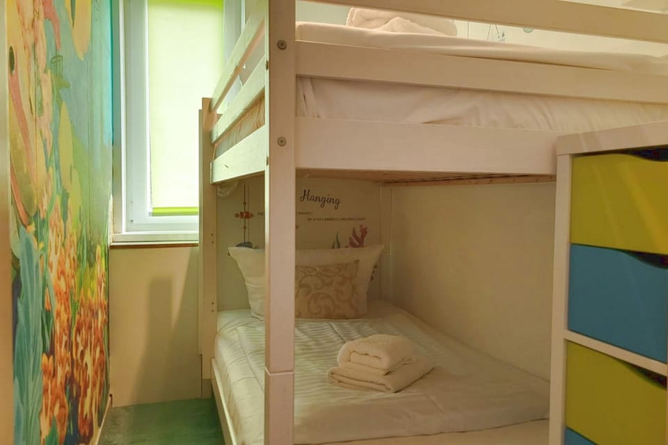 Bed, Photo of the whole room, Bedroom, bunk bed