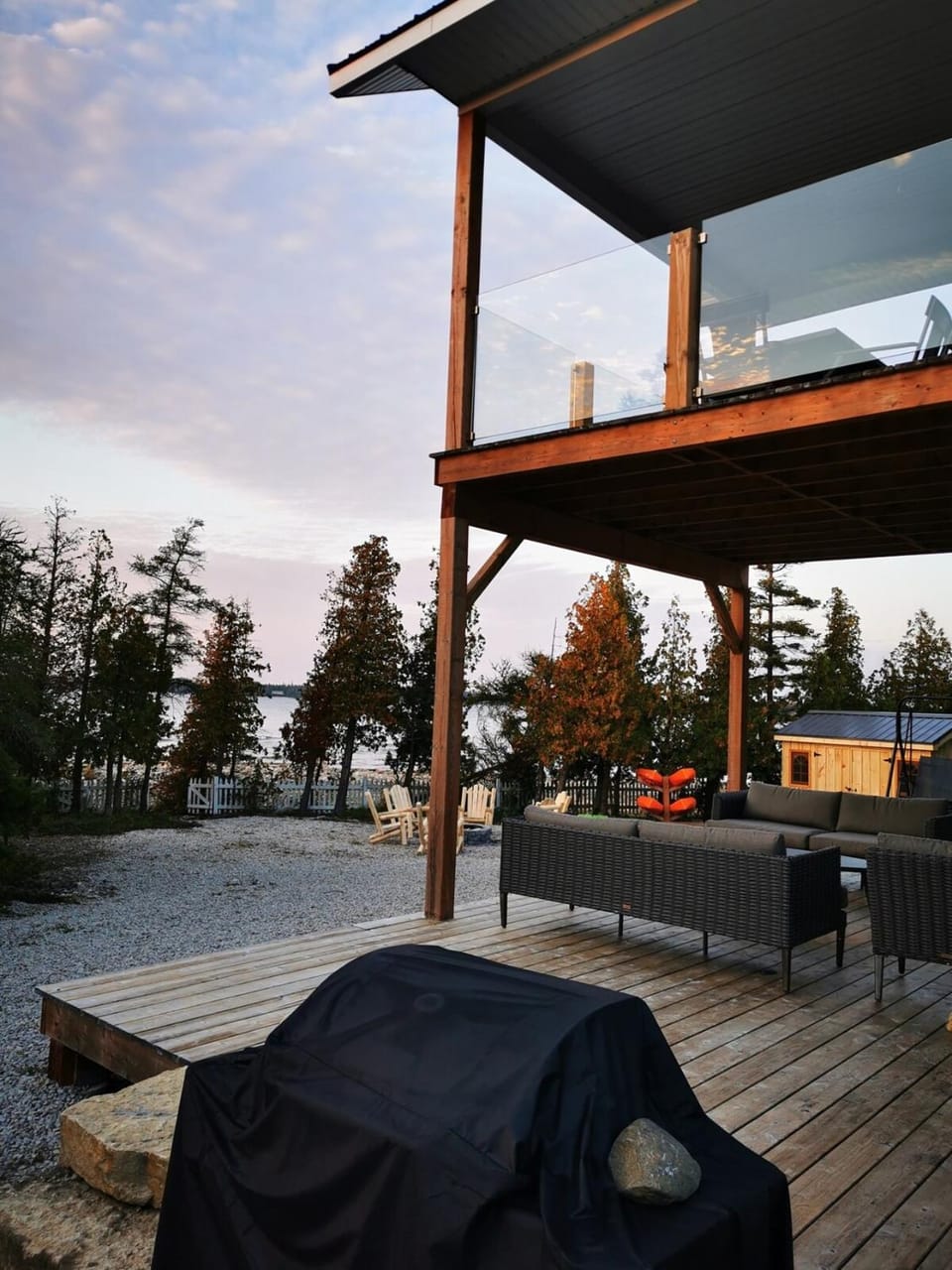 Patio, BBQ facilities