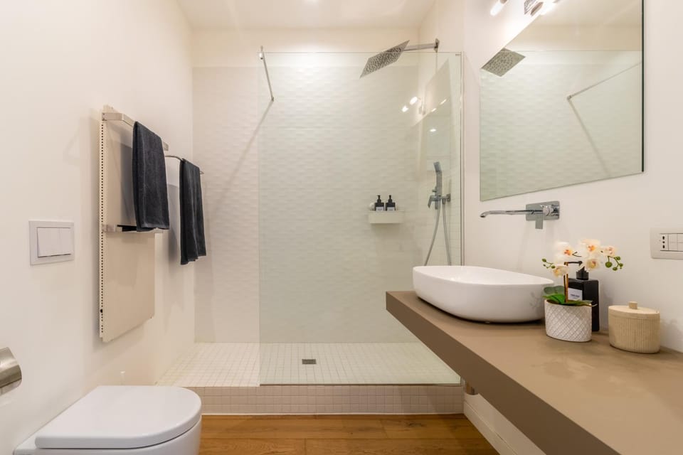 Shower, Toilet, Bathroom