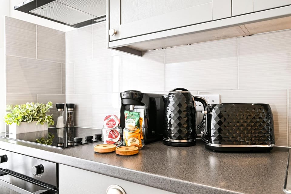 Coffee/tea facilities, Kitchen or kitchenette