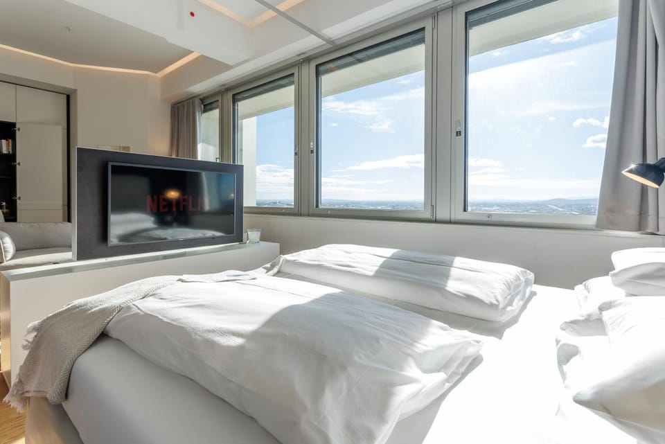 Luxury City Apartment with Skyline View Apartment in Vienna