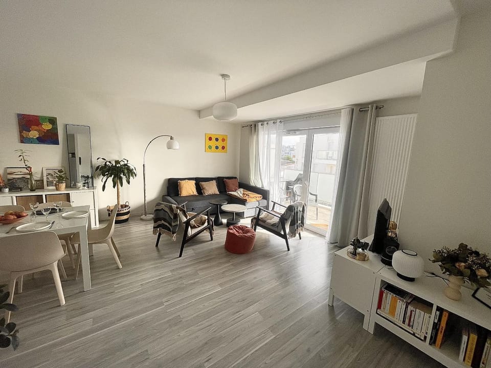 Communal lounge/ TV room, Living room