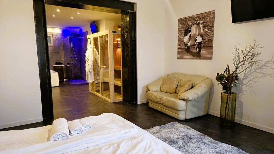 Sauna, View (from property/room), Bedroom