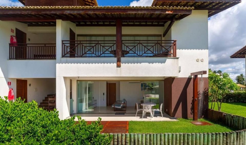 Property building, Garden, Balcony/Terrace