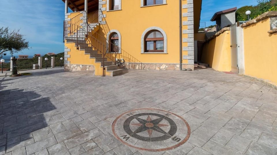 La Rosa dei Venti-Villa Angela Panoramic House in Sardinia