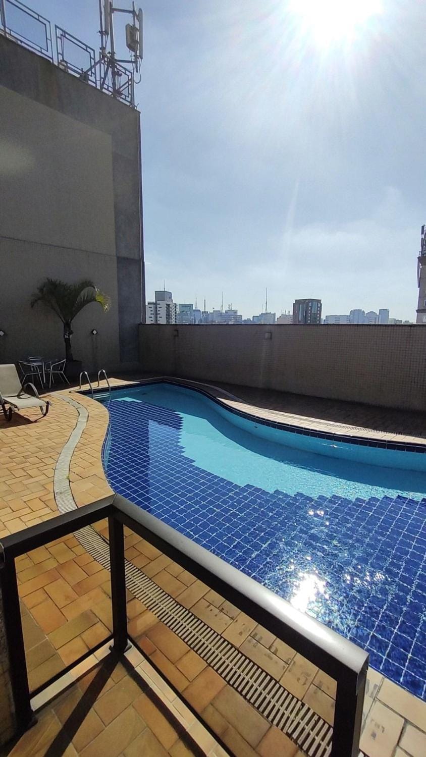 Apartamento perto da Paulista I Saint Lawrence Flat I Metrô Paraíso Apartment in Sao Paulo City