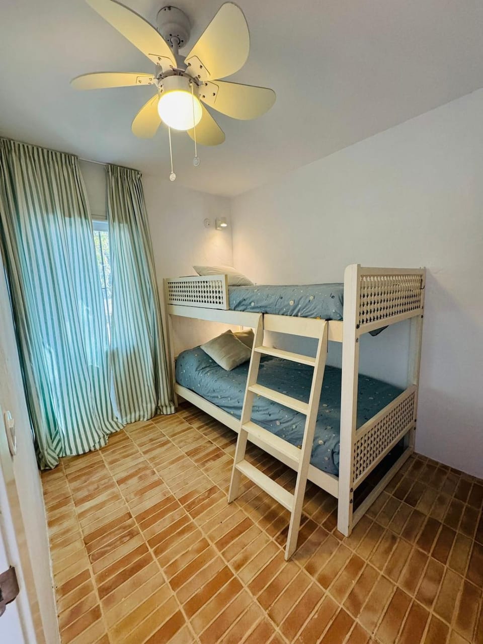 Cumbre Velilla Apartment in Costa Tropical