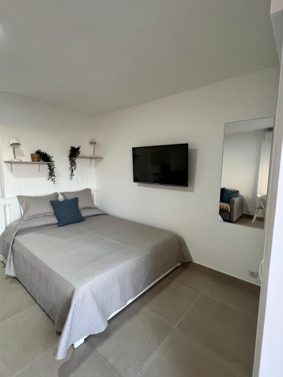 TV and multimedia, Bedroom