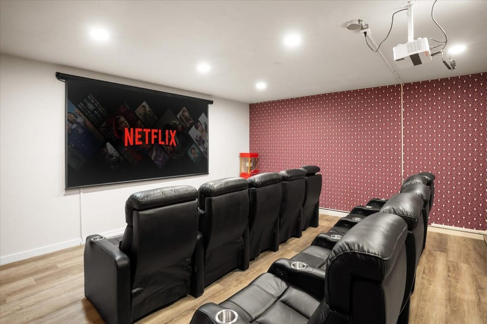 Pickleball Court Movie Theater PuttPutt HotTub House in Phoenix