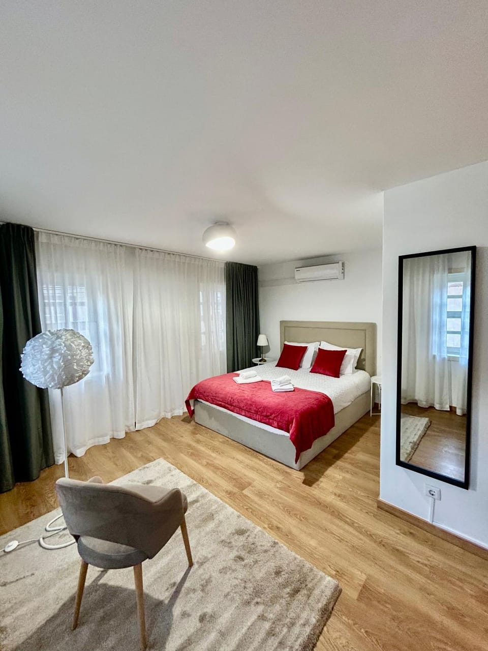 Bed, Photo of the whole room, Bedroom, wardrobe