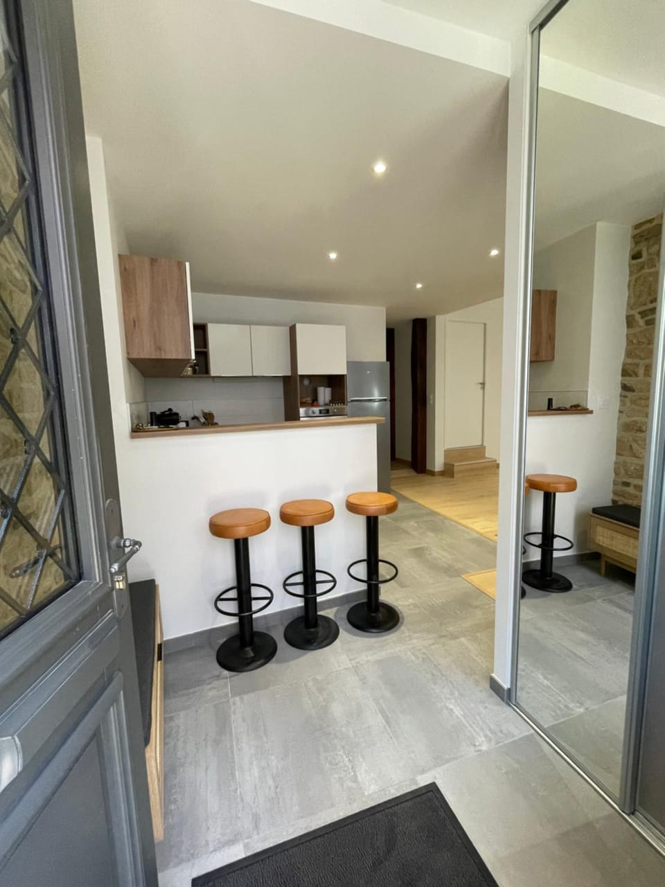 Lounge or bar, minibar