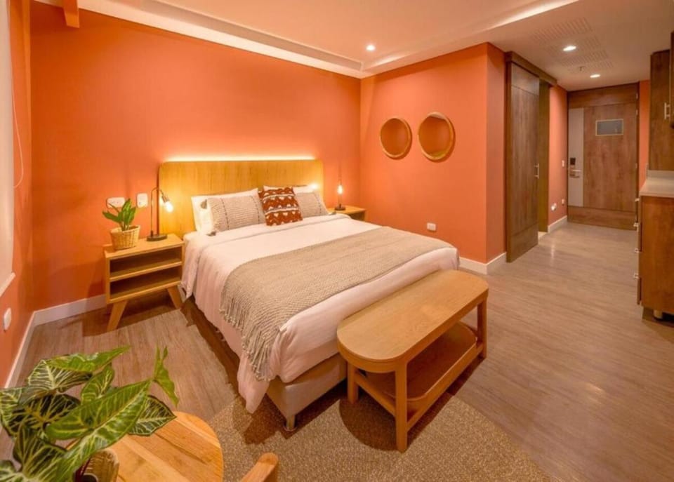 Bed, Photo of the whole room, Bedroom