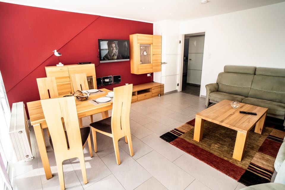 TV and multimedia, Living room, Dining area