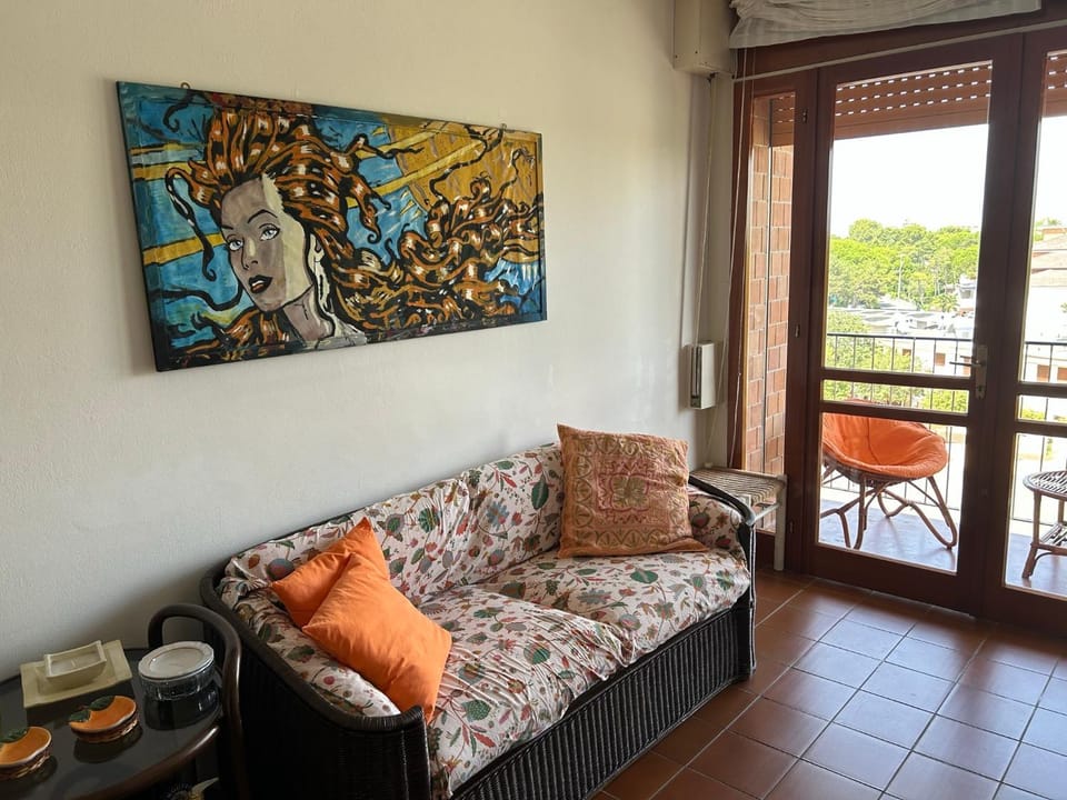 Ampio appartamento in centro con vista - parcheggio gratuito e Wi-fi Apartment in Lignano Sabbiadoro