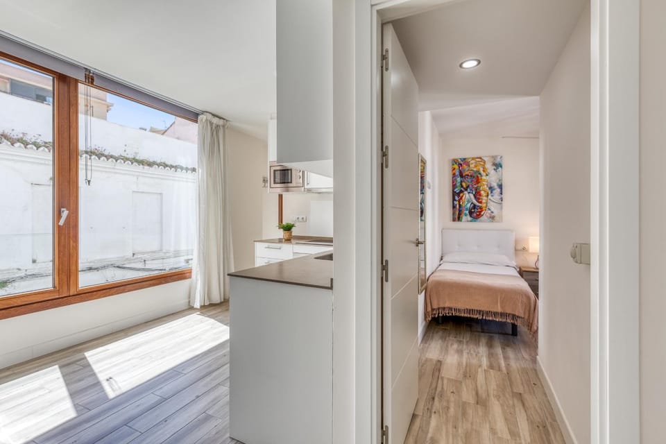 Bed, Kitchen or kitchenette, Photo of the whole room, Bedroom