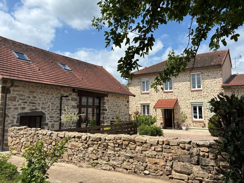 Gîte au Bon Accueil Therence House in Auvergne-Rhône-Alpes