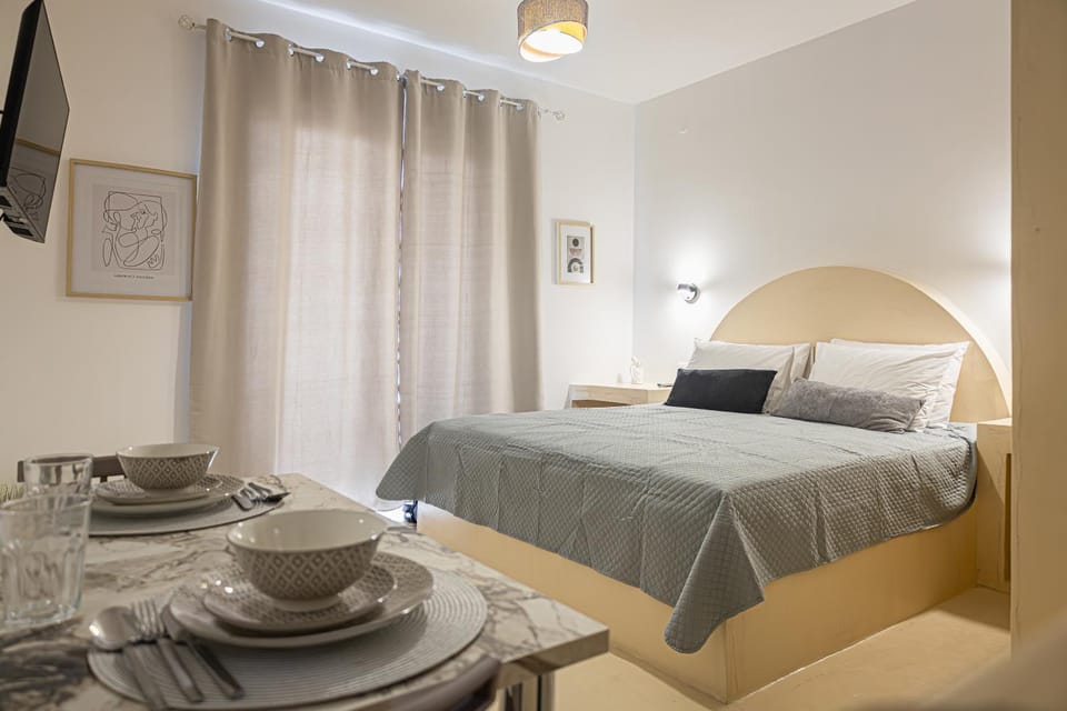 Bed, Photo of the whole room