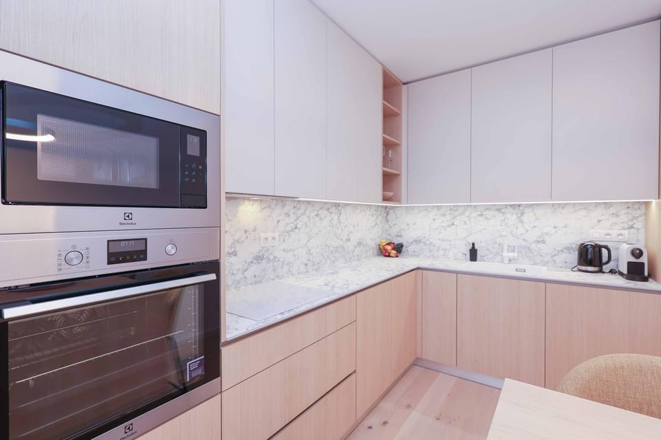 Fresh & Modern ZWIRN Oasis - Free Parking Apartment in Bratislava