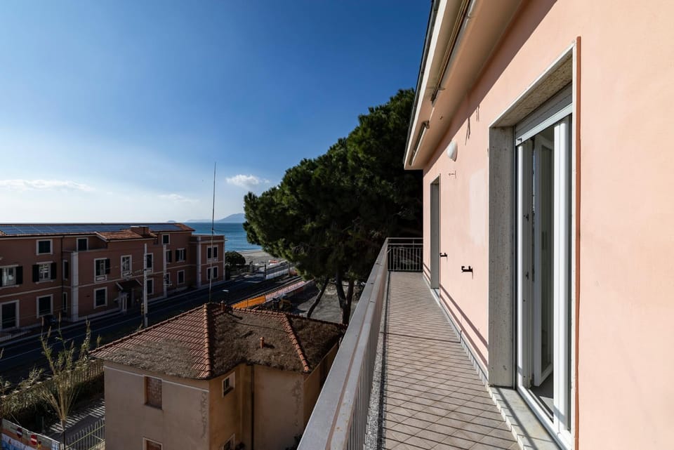 Hostdomus-Turtle House Apartment in Borgio Verezzi