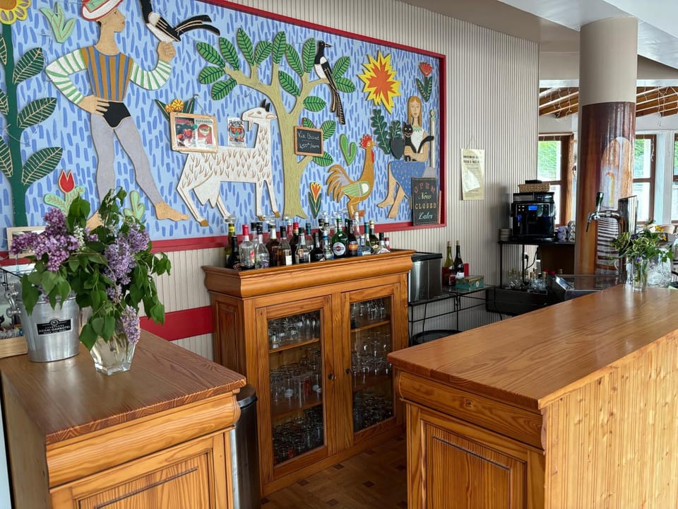 Lounge or bar