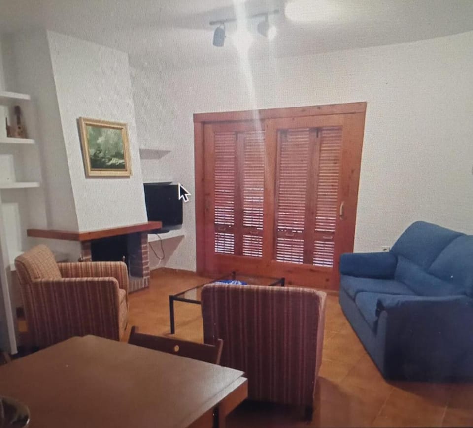 Communal lounge/ TV room
