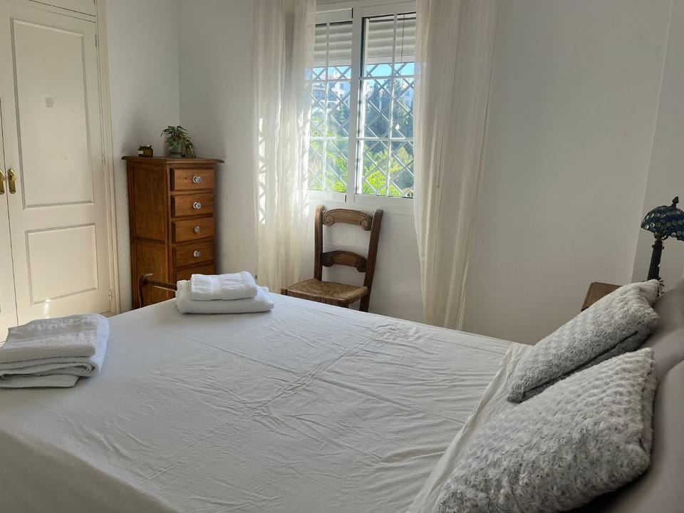 Bed, Photo of the whole room, Bedroom, towels, wardrobe