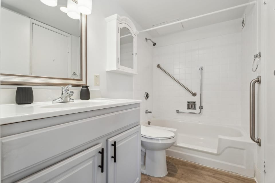 Legacy at Imperial Village 807 I 2 Bed 2 Bath Apartment in Richmond