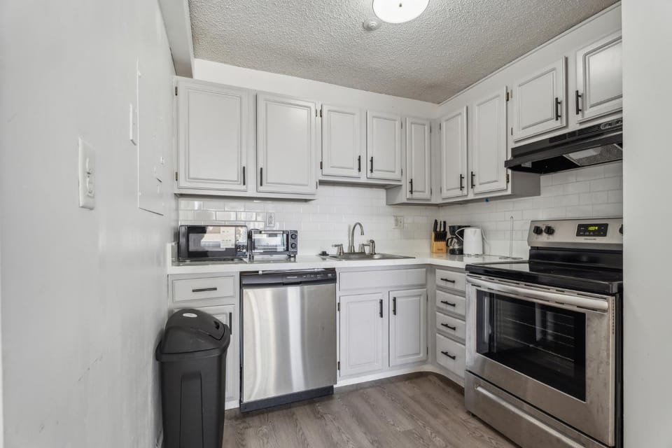 Legacy at Imperial Village 1109 I 1 Bed 1 Bath Apartment in Richmond