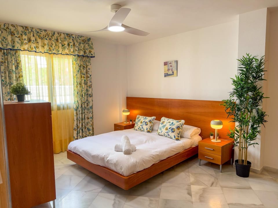 Torrequebrada Views - Turistea Apartment in Benalmadena