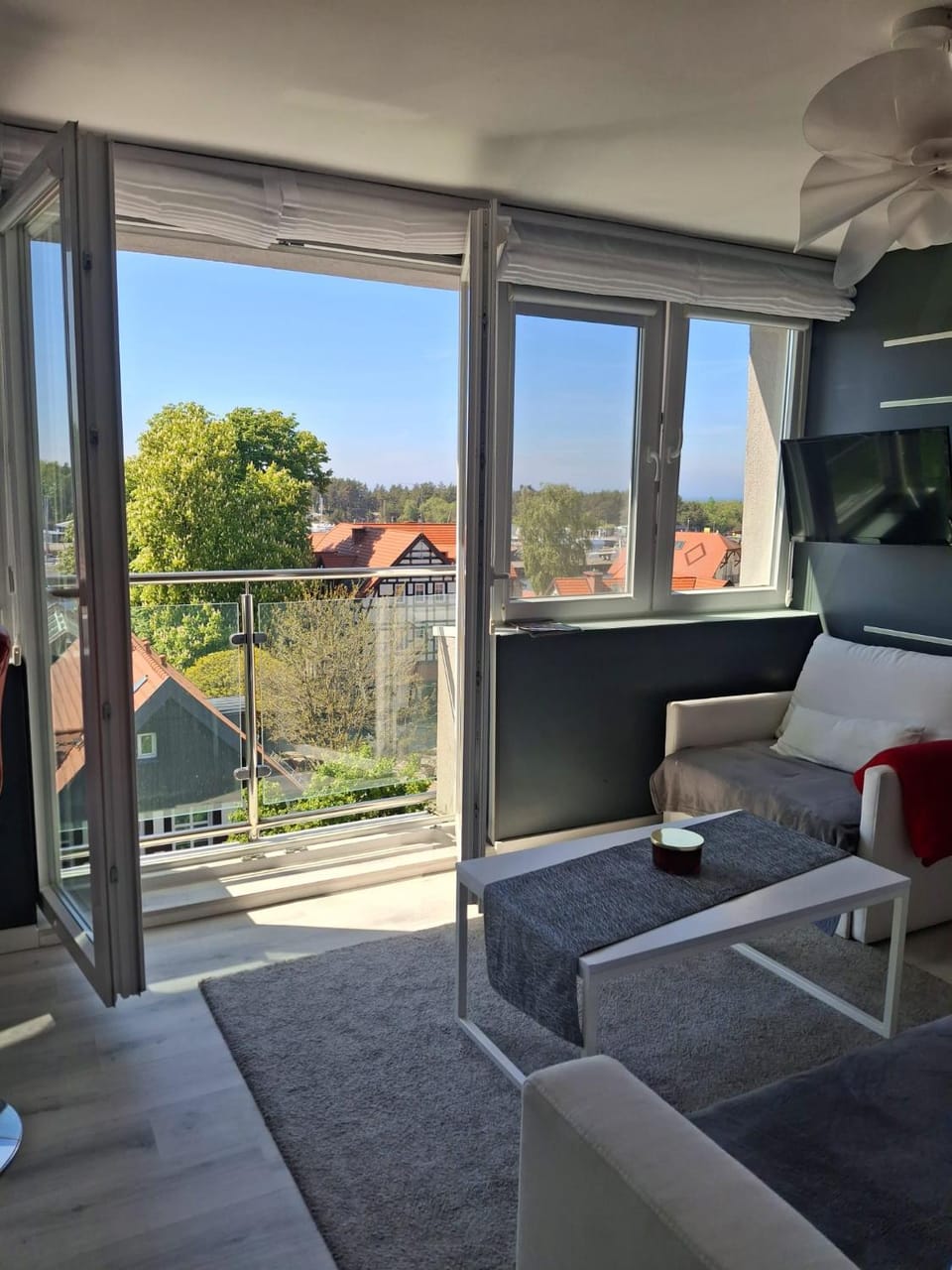 Communal lounge/ TV room, View (from property/room), Living room