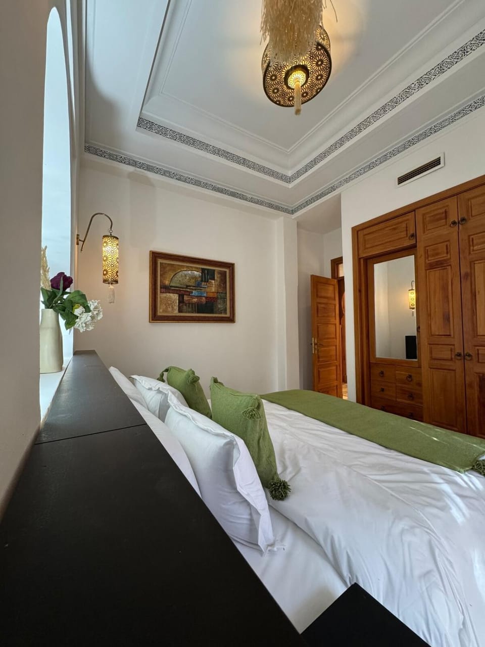 Bed, Photo of the whole room, Bedroom, wardrobe
