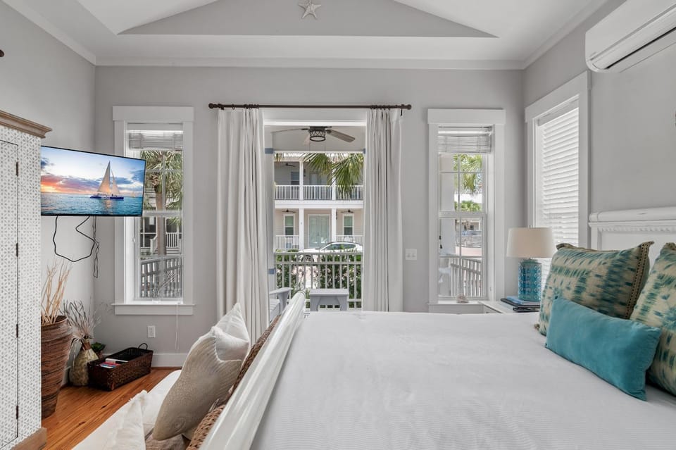 Salty Seagull House in Rosemary Beach