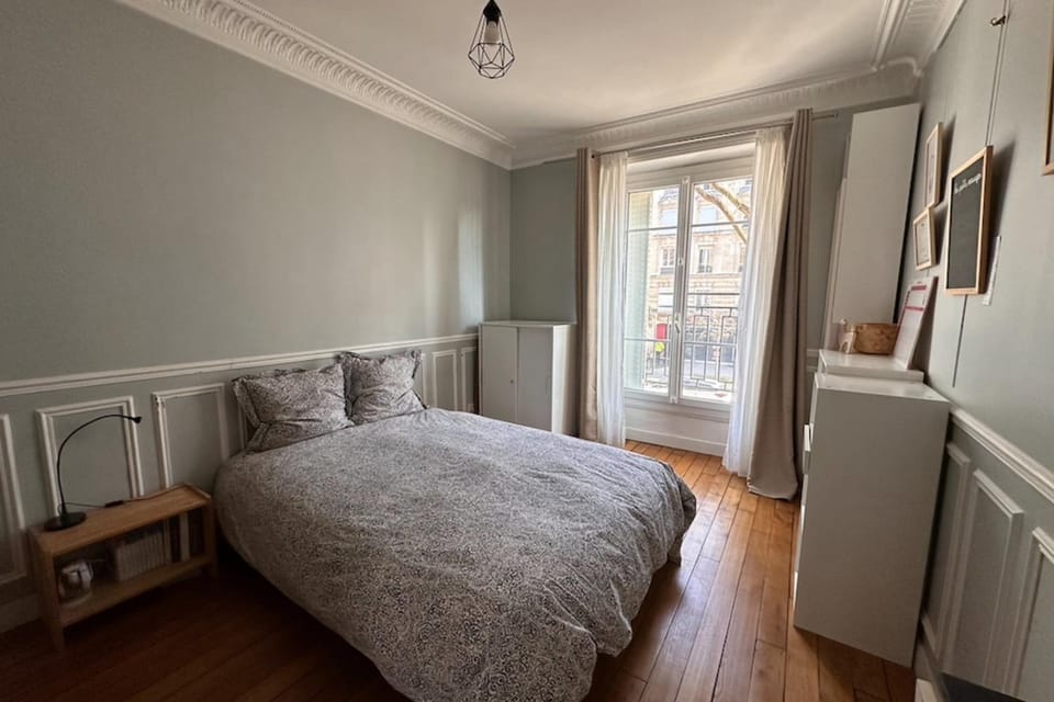 Spacious T2 - near Place de la Nation Apartment in Paris
