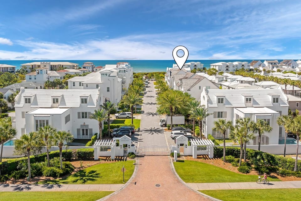 74 Elysee Court House in Rosemary Beach