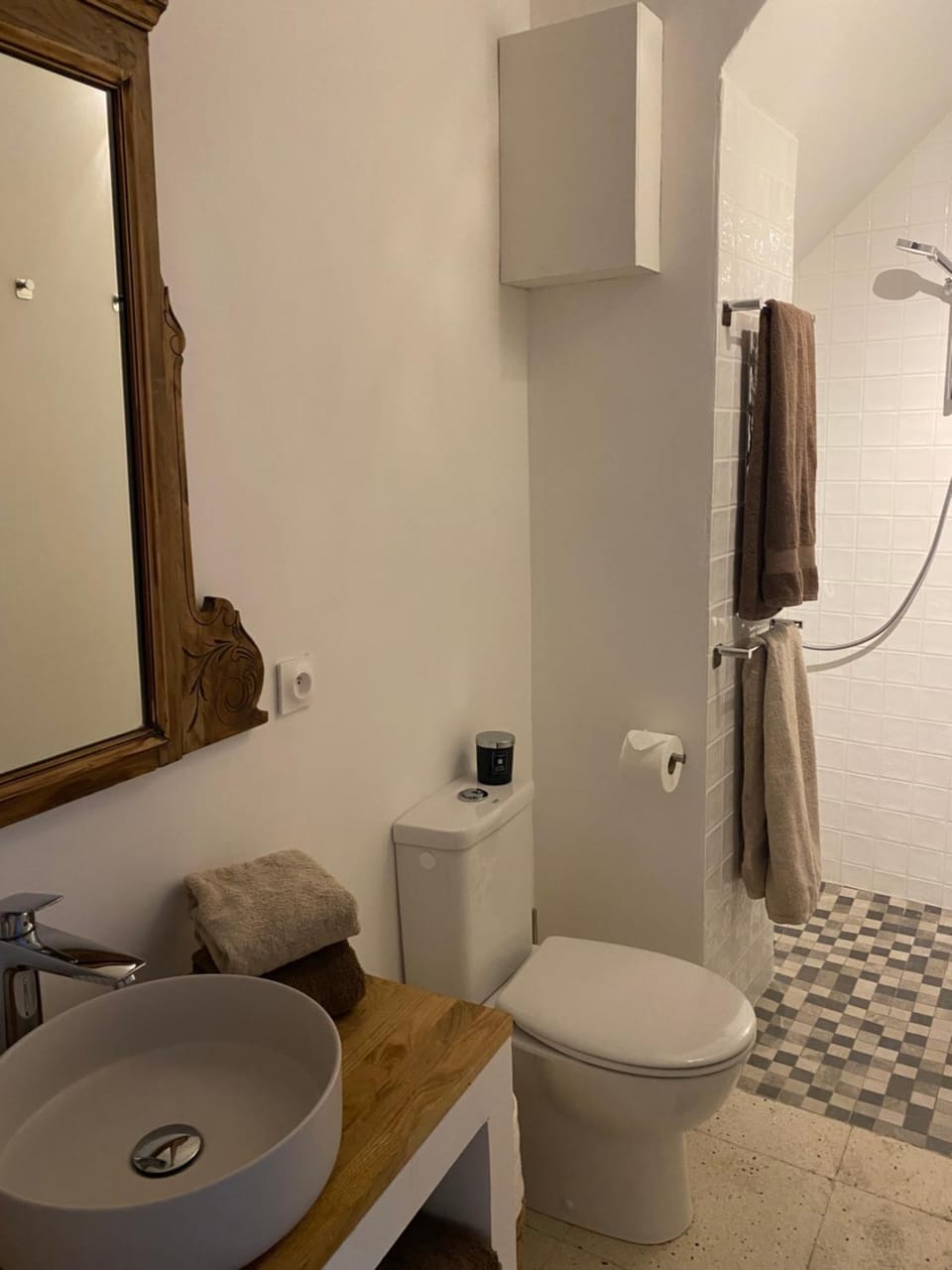 Shower, Bathroom, towels