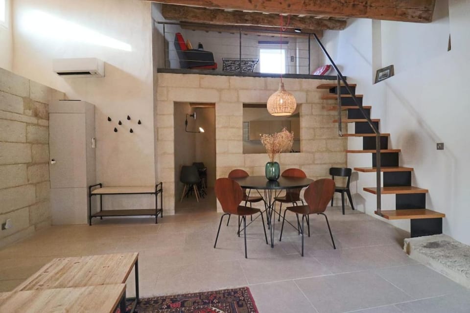 Douceur Uzétienne Appartement de Caractère Climatisé Apartment in Uzes