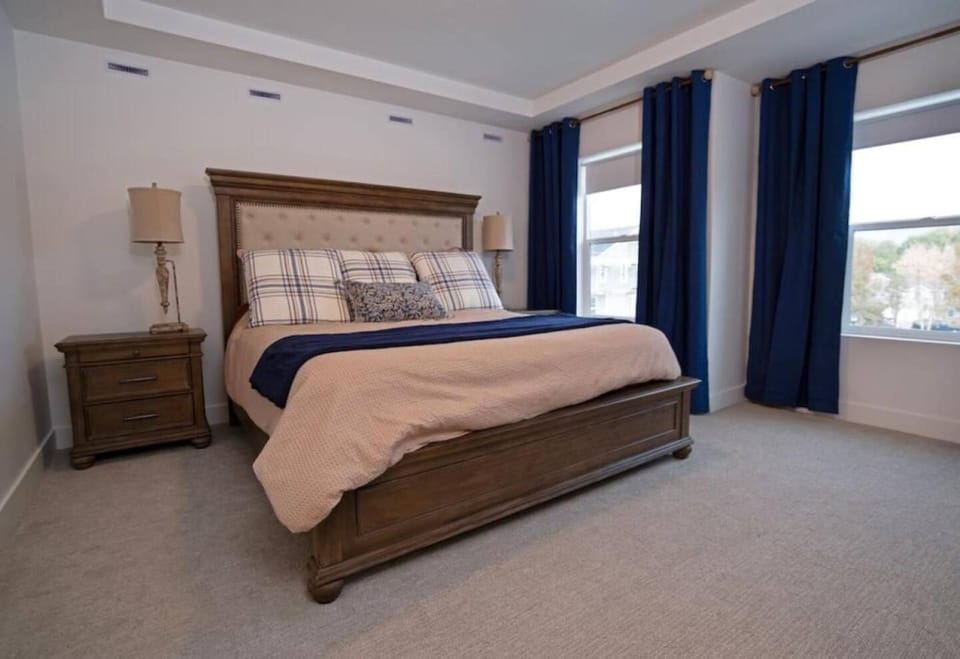 View (from property/room), Photo of the whole room, Bedroom