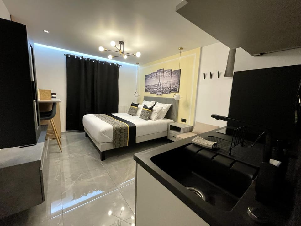 Kitchen or kitchenette, Living room, Photo of the whole room