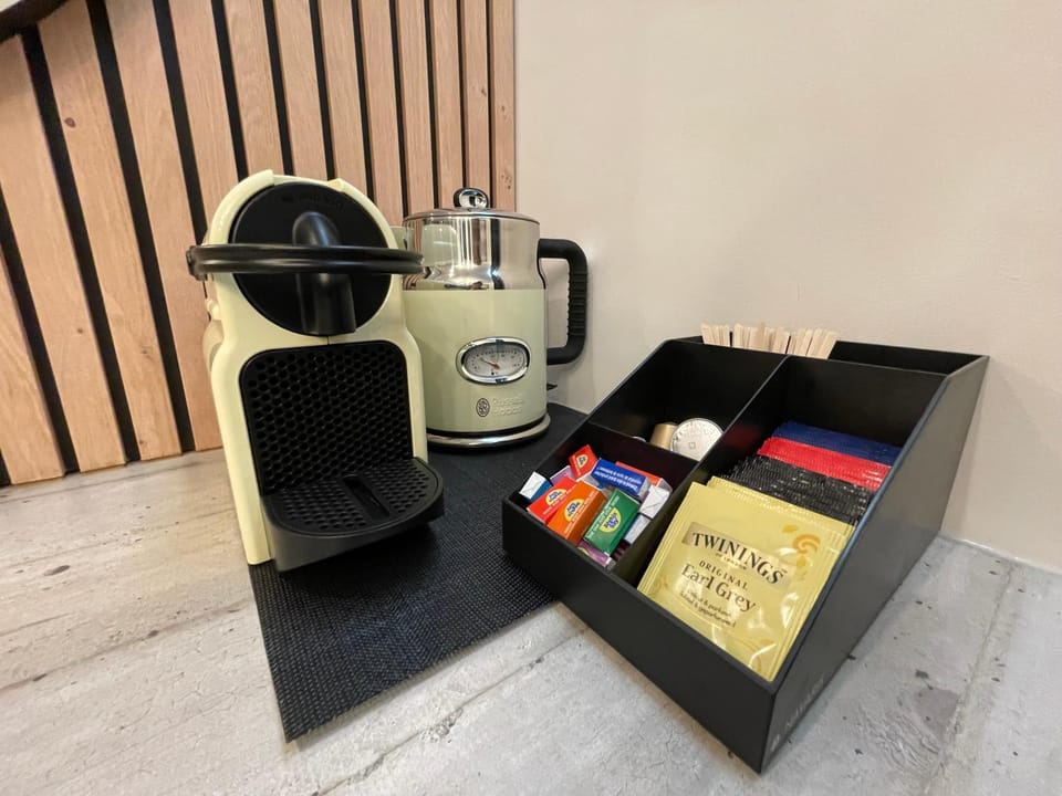 Coffee/tea facilities, Kitchen or kitchenette