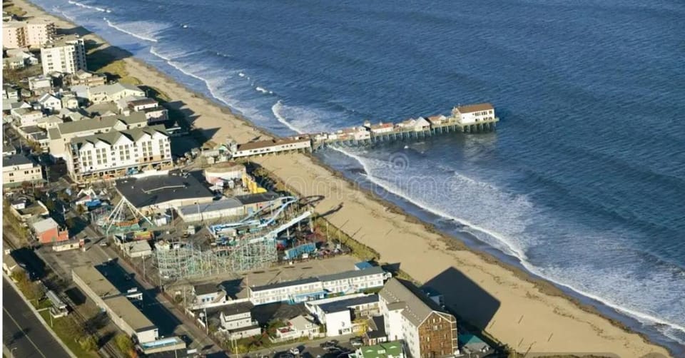 Spacious 5 BR Coastal Retreat - Perfect 4 Groups House in Old Orchard Beach