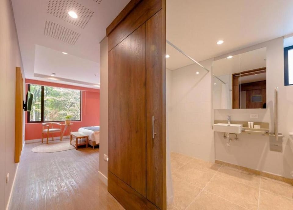 Shower, Bathroom, towels