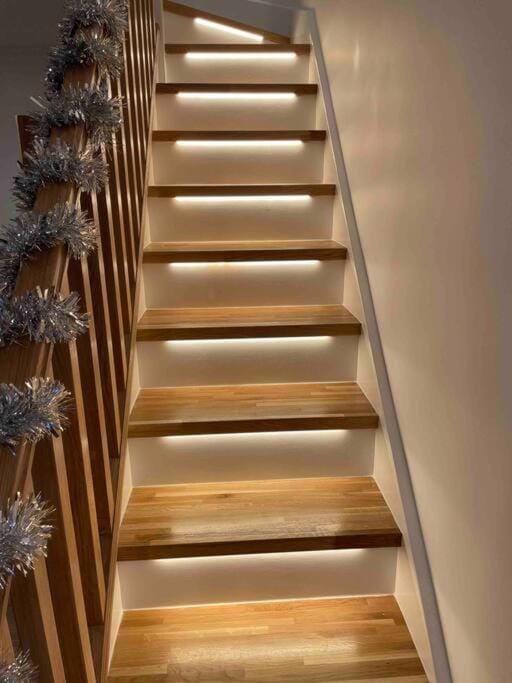 Modern cottage with hot tub Apartment in Kirkcudbright