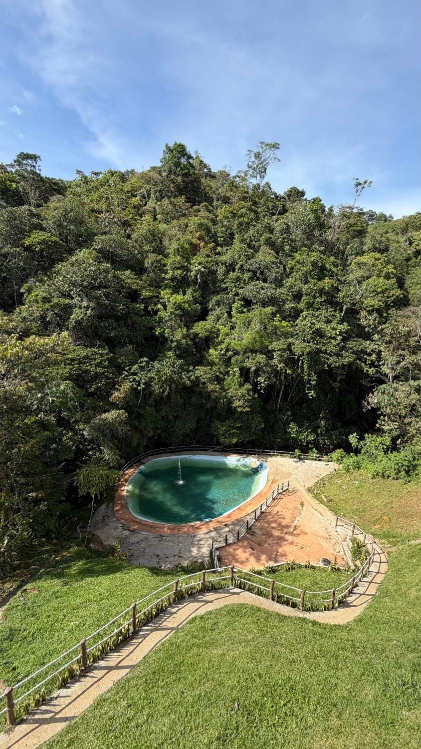 Nearby landmark, Day, Natural landscape, Pool view, Swimming pool, Swimming pool